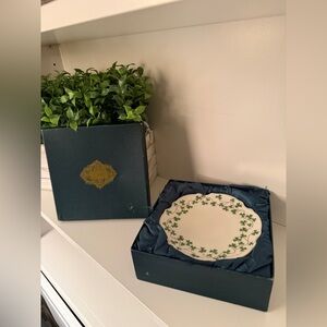 Shannon by Godinger Porcelain Irish Shamrock Canape /Dessert Plates in Green Box